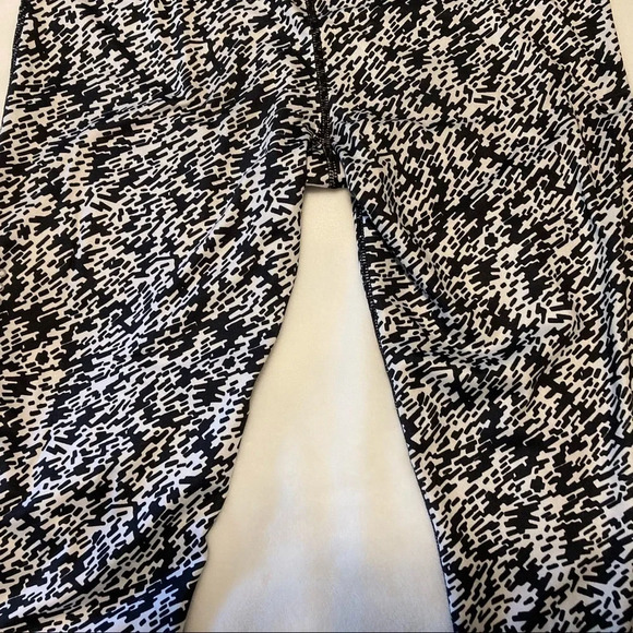 Nike Dri-fit Essential Running Tight S - Picture 13 of 14